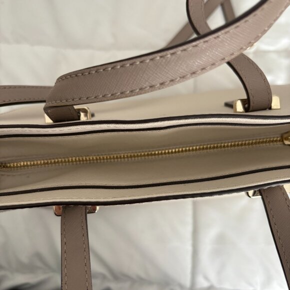 Kate Spade Cedar Street Small Hayden Pebble/Warm Putty Shoulder Crossbody - Picture 8 of 11